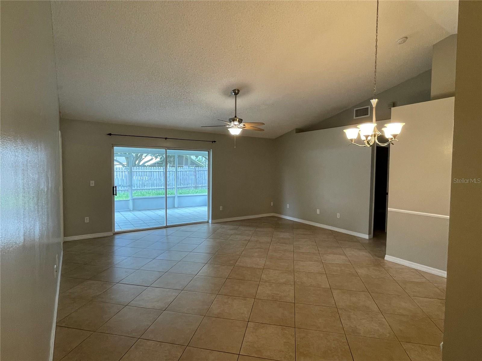 Image 5 of 25 For 4012 King Edward Drive