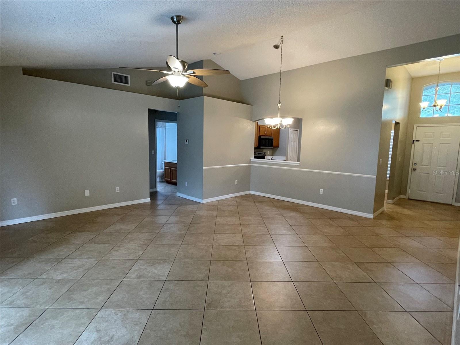Image 6 of 25 For 4012 King Edward Drive
