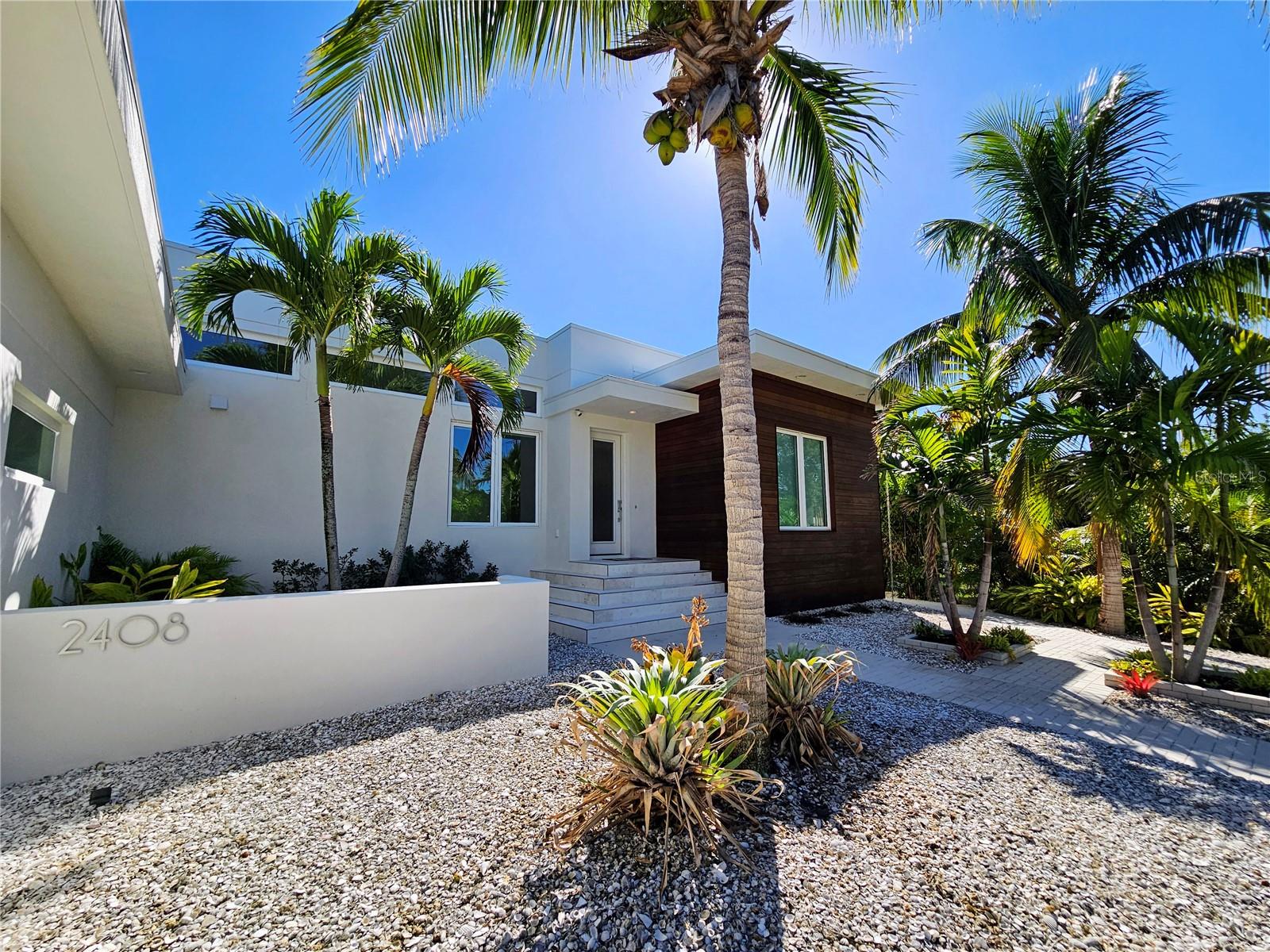 Image 10 of 54 For 2408 Nassau Street