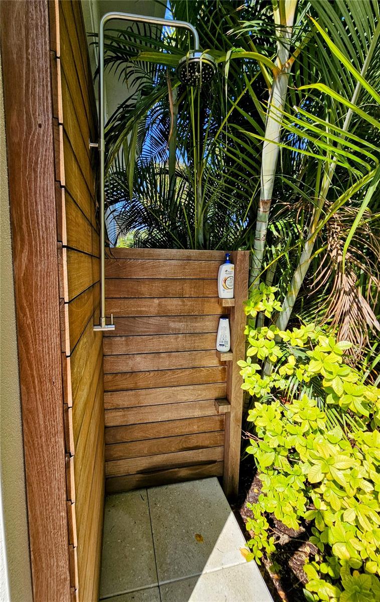 Image 5 of 54 For 2408 Nassau Street