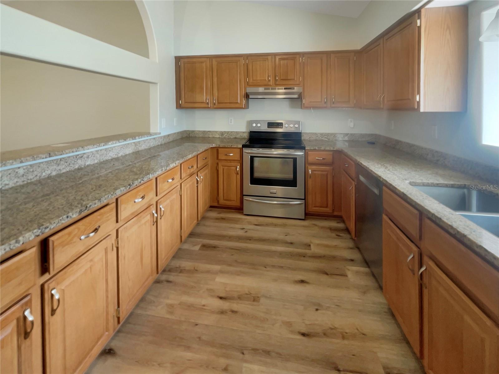 Image 6 of 22 For 9028 Village Green Boulevard