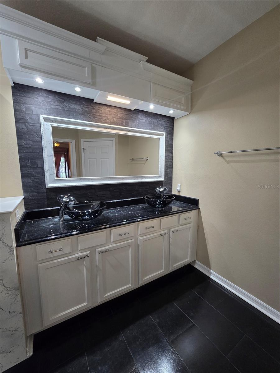 Image 15 of 24 For 15158 Stonebriar Way