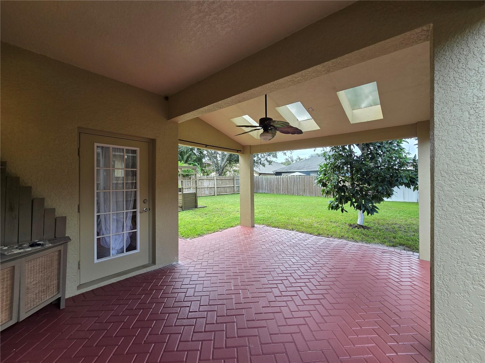Image 23 of 24 For 15158 Stonebriar Way