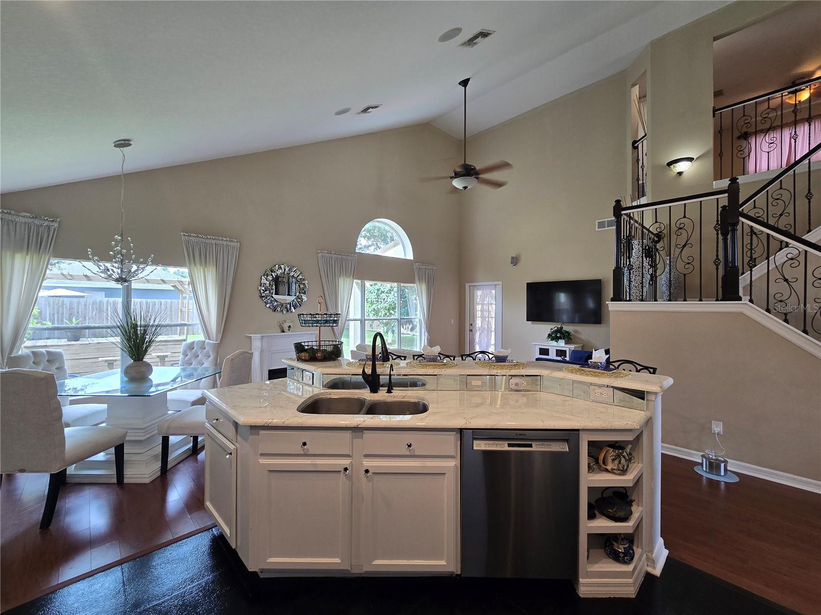 Image 8 of 24 For 15158 Stonebriar Way
