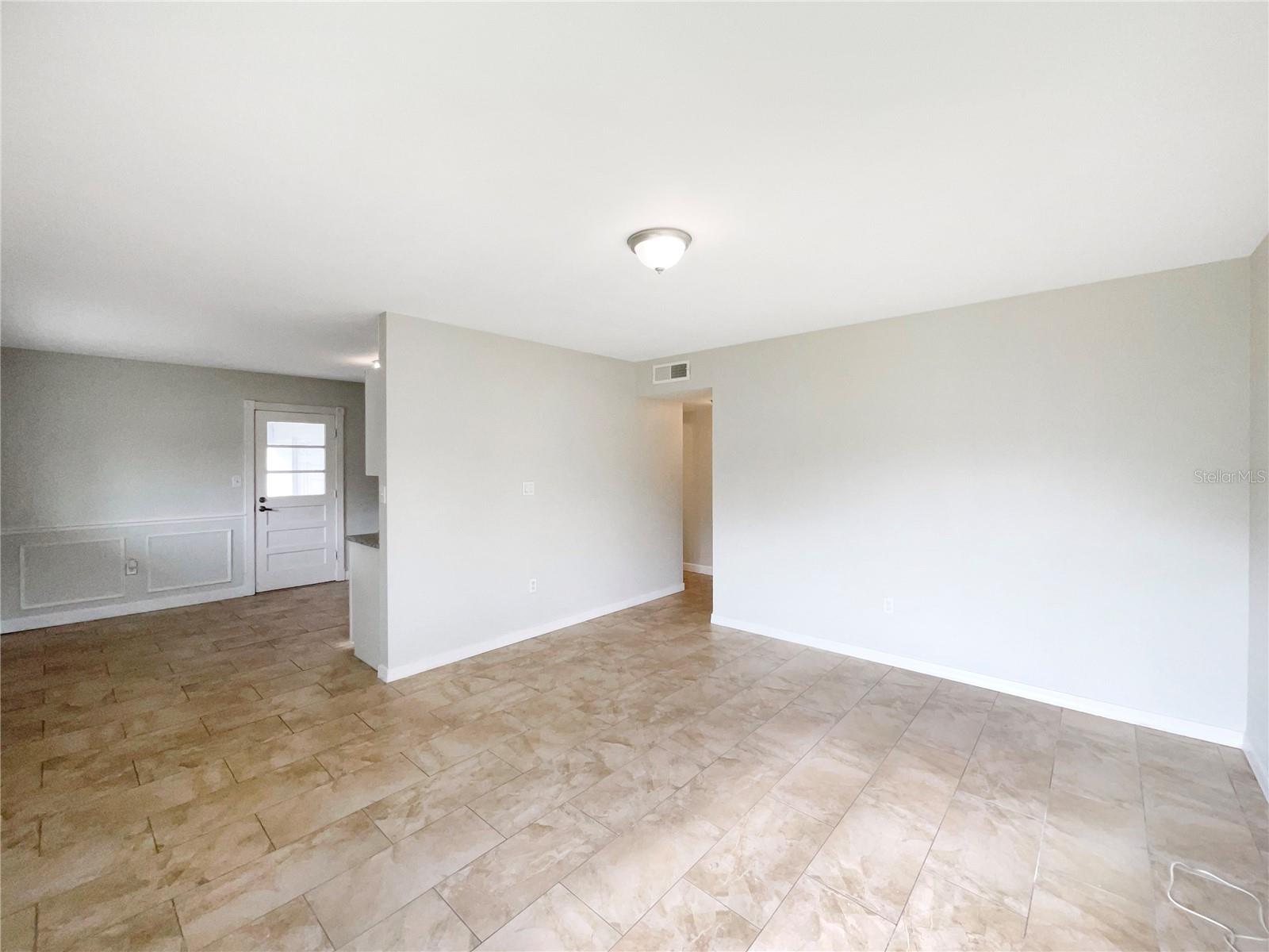 Image 11 of 20 For 1103 Nancy Terrace