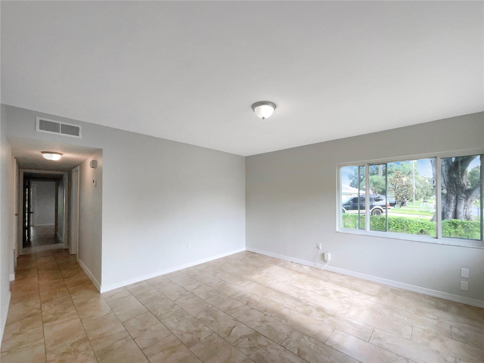 Image 12 of 20 For 1103 Nancy Terrace