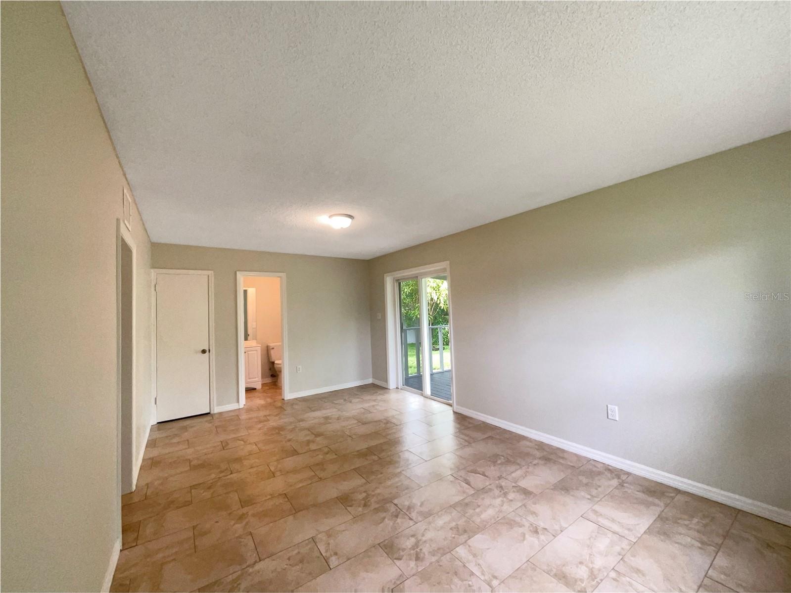 Image 14 of 20 For 1103 Nancy Terrace