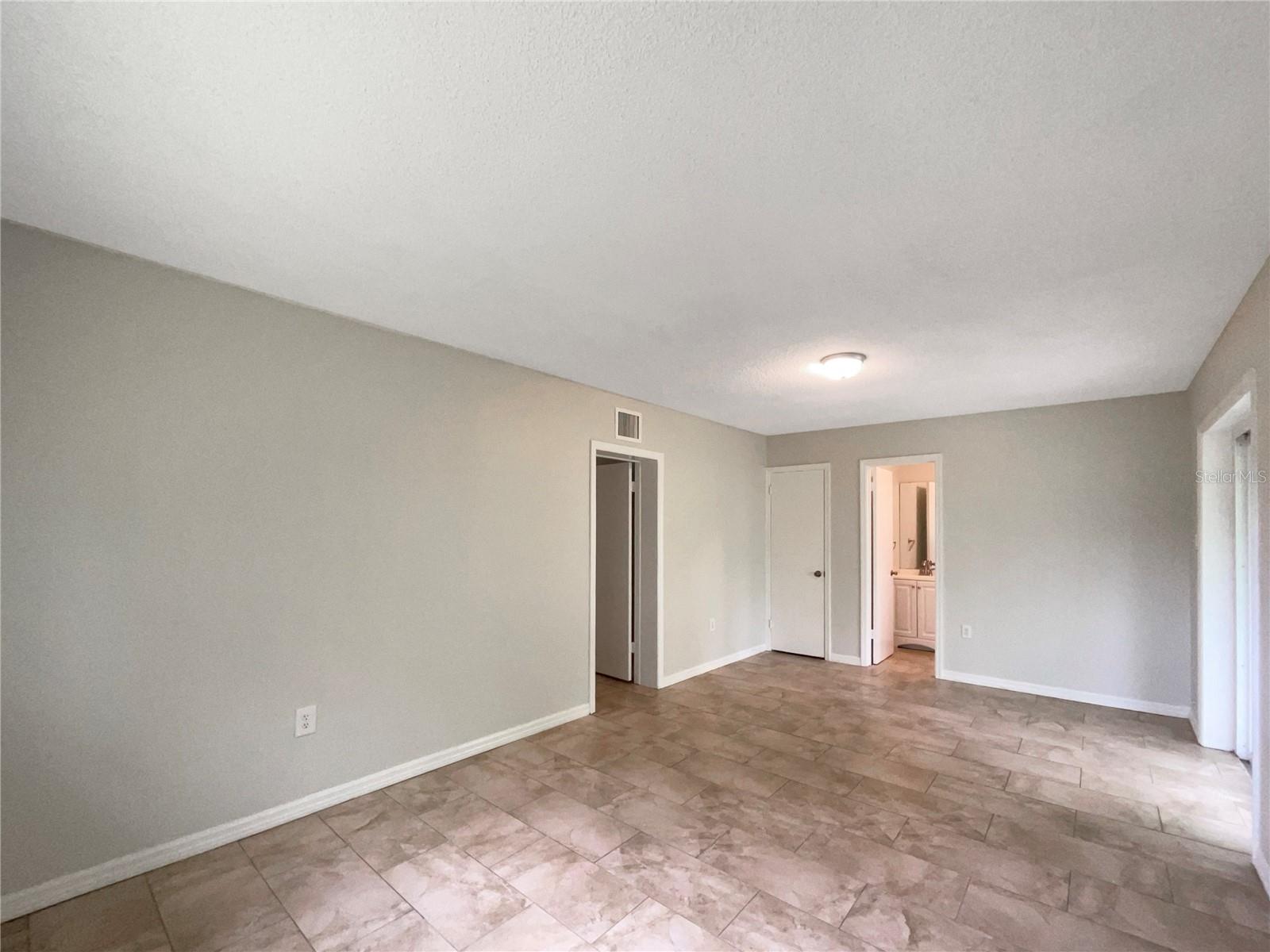 Image 15 of 20 For 1103 Nancy Terrace