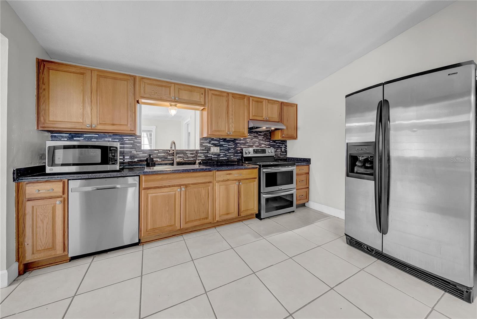 Image 10 of 35 For 1352 Foxwood Drive