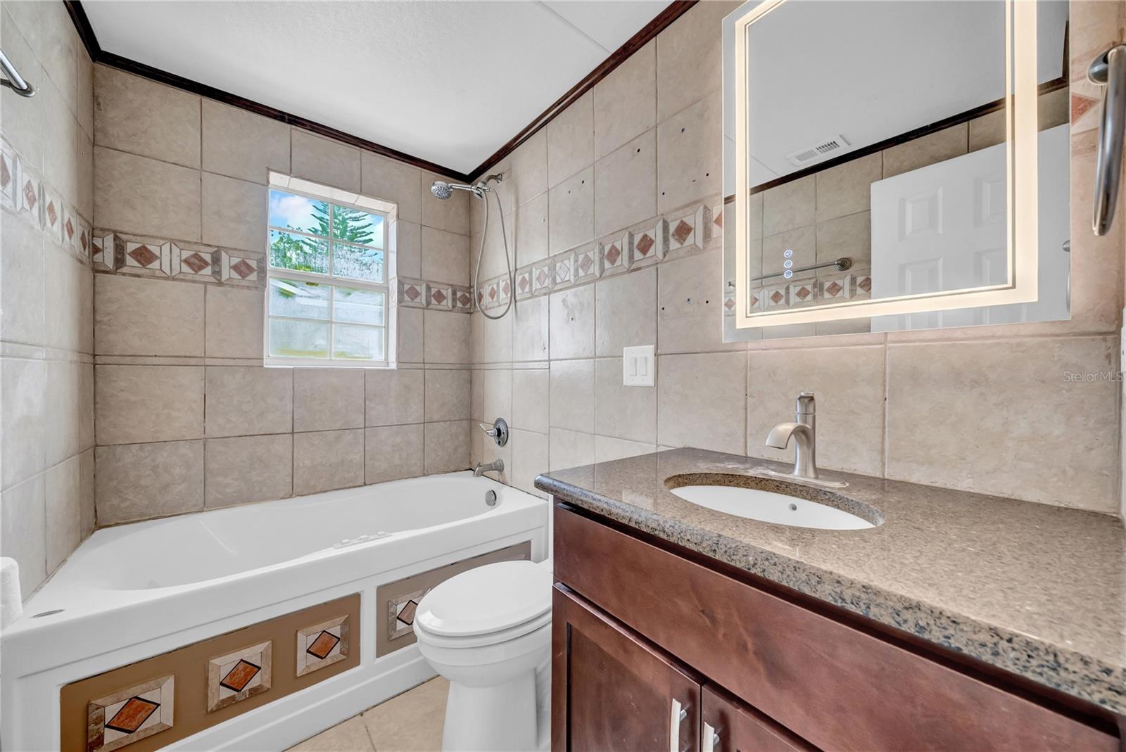Image 23 of 35 For 1352 Foxwood Drive