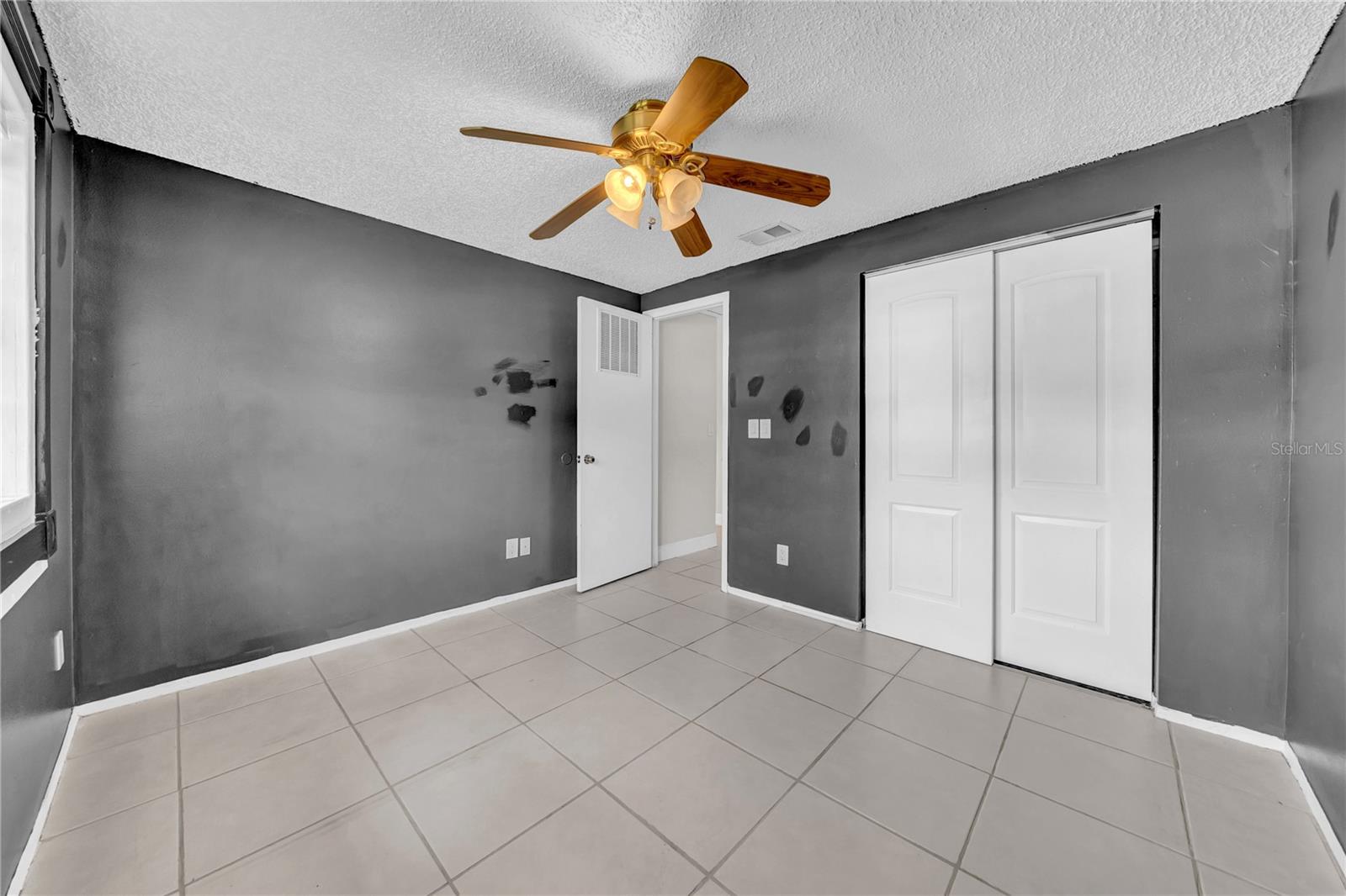 Image 25 of 35 For 1352 Foxwood Drive