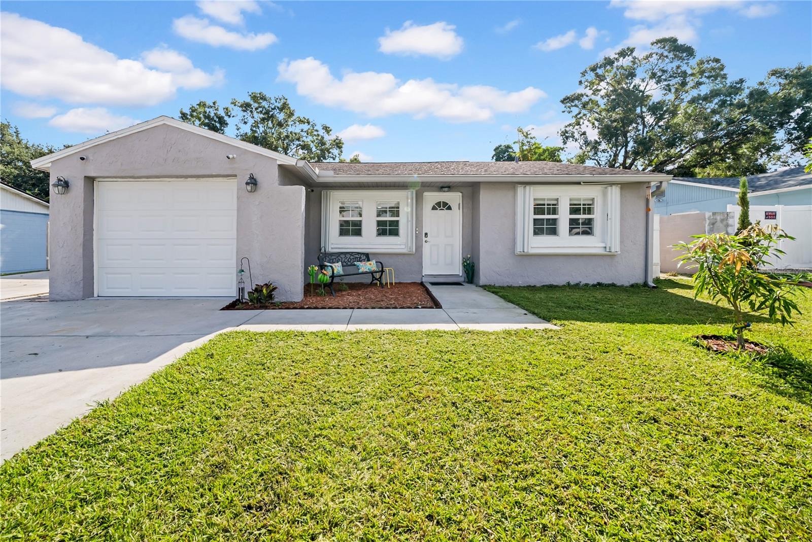 Image 4 of 35 For 1352 Foxwood Drive
