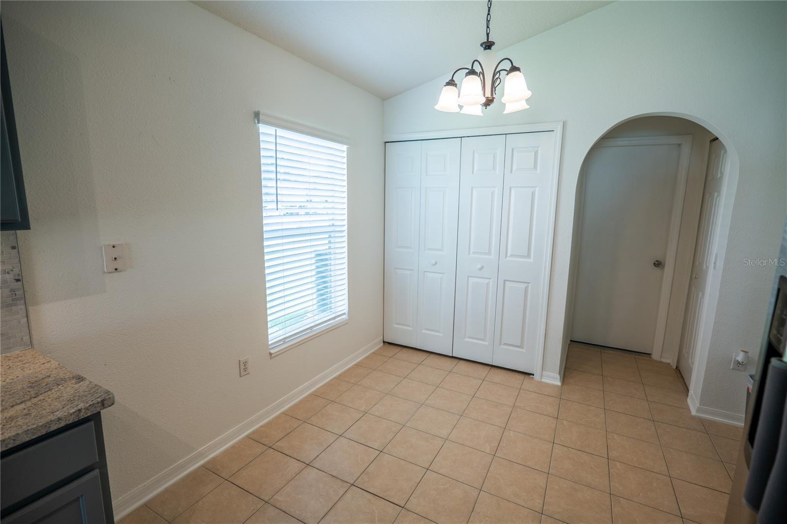 Image 15 of 24 For 2123 Anoka Way