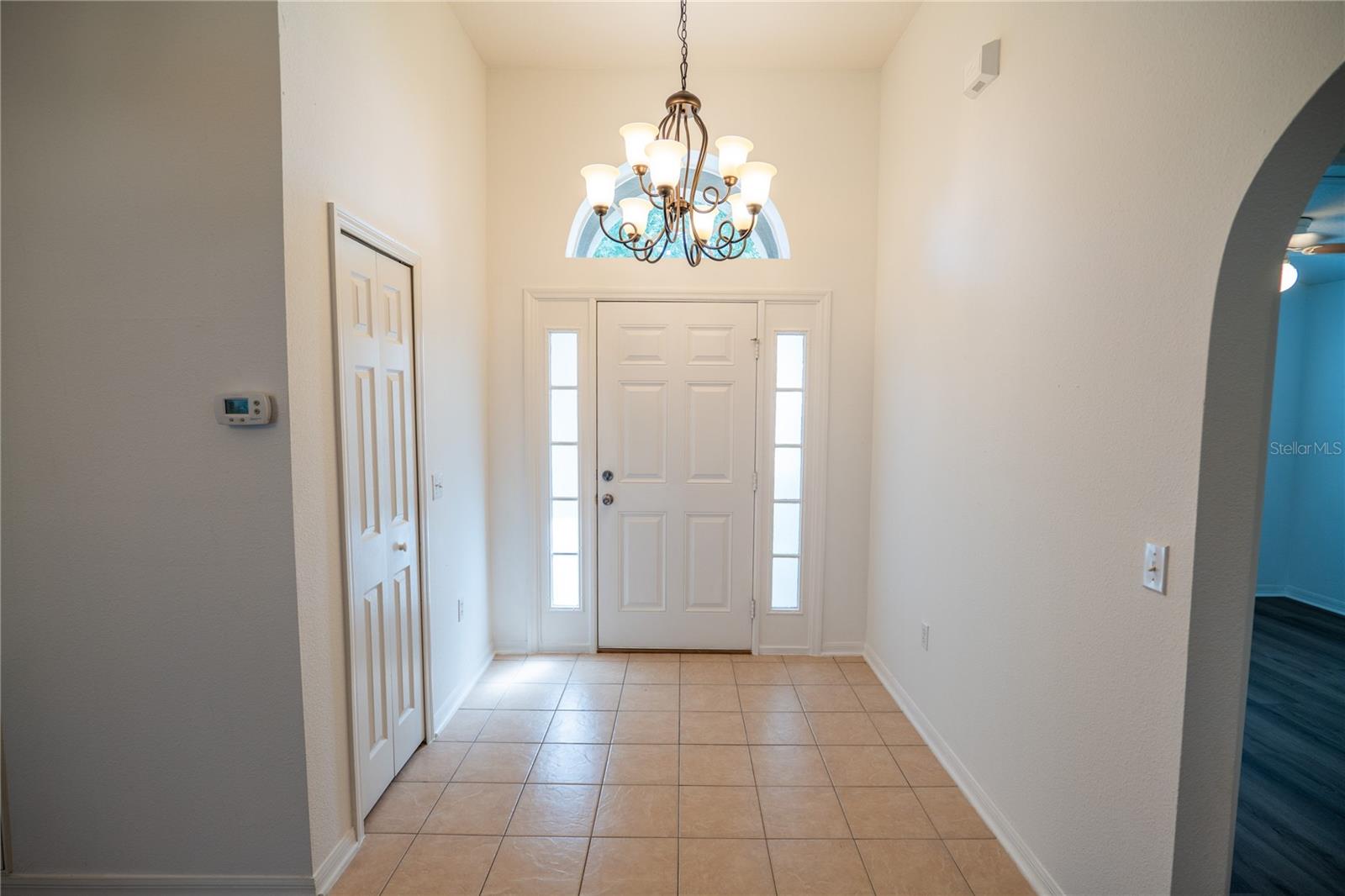 Image 6 of 24 For 2123 Anoka Way