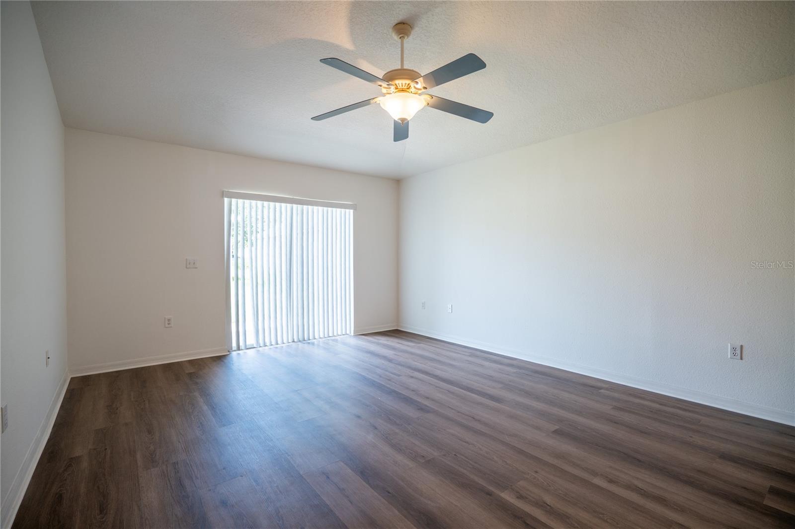 Image 8 of 24 For 2123 Anoka Way