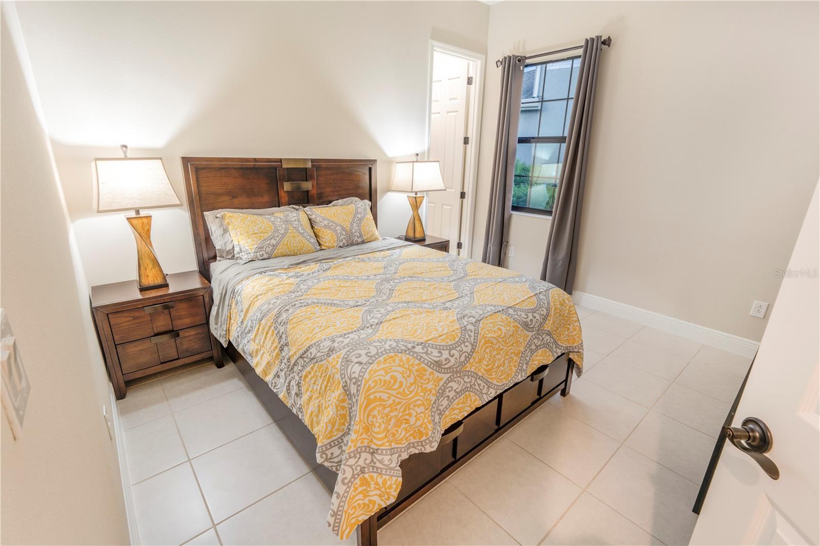 Image 10 of 51 For 7523 Paradiso Drive