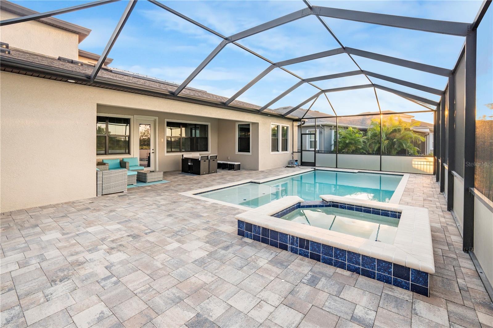 Image 33 of 51 For 7523 Paradiso Drive