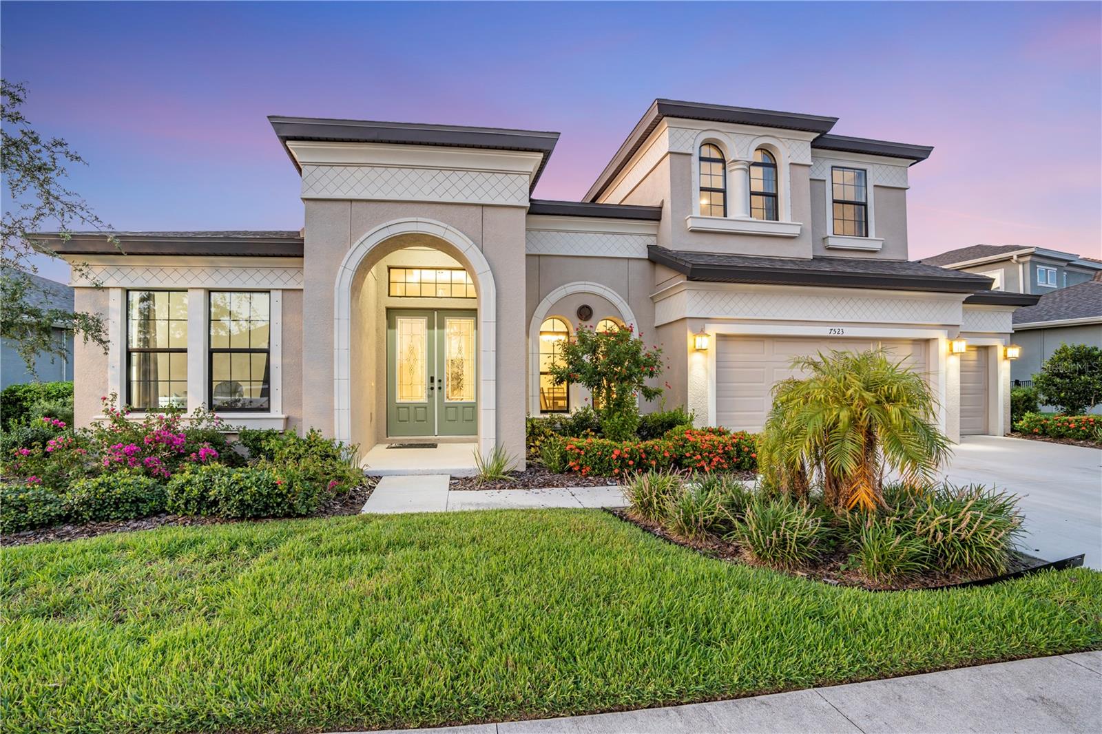 Image 37 of 51 For 7523 Paradiso Drive