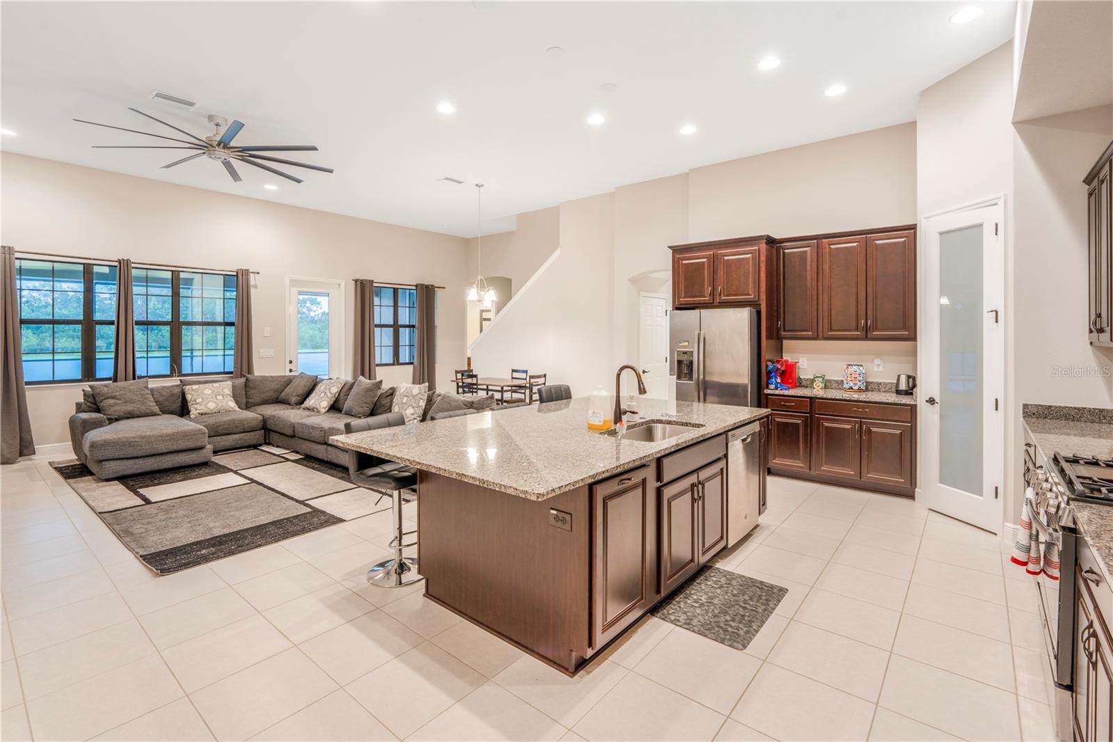 Image 5 of 51 For 7523 Paradiso Drive