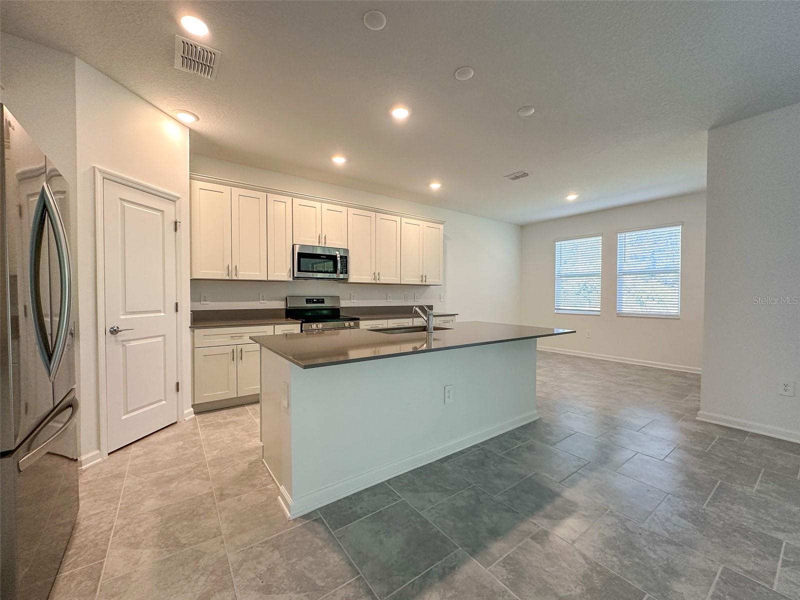Image 10 of 52 For 2029 Treetop Branch Way