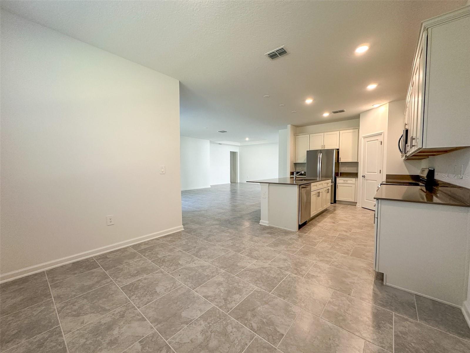 Image 11 of 52 For 2029 Treetop Branch Way