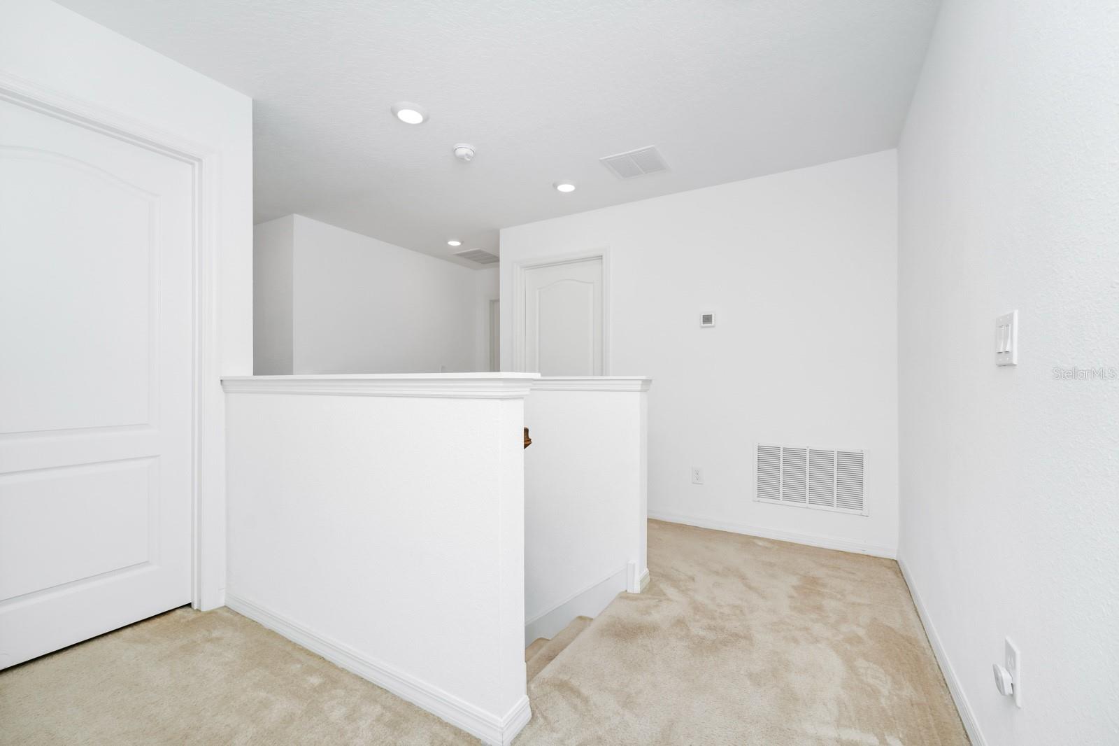 Image 30 of 56 For 652 Benoi Drive