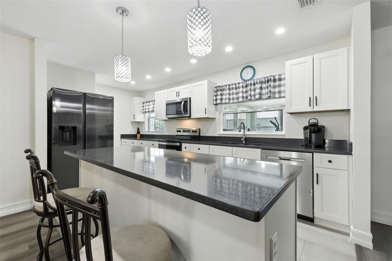Image 2 of 18 For 322 Double Diamond Drive