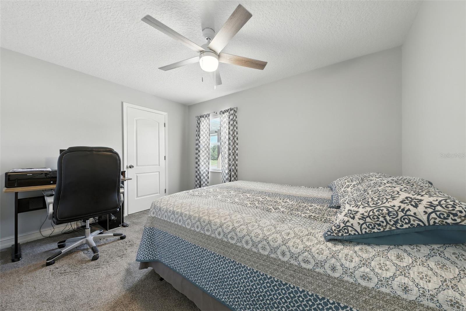 Image 7 of 18 For 322 Double Diamond Drive