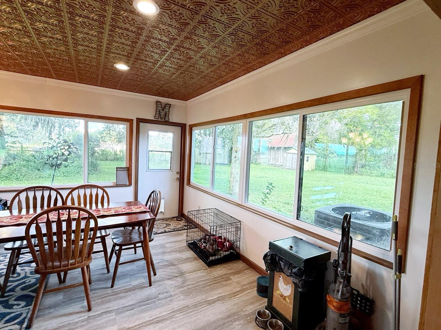 Image 15 of 23 For 6896 Cr 619  