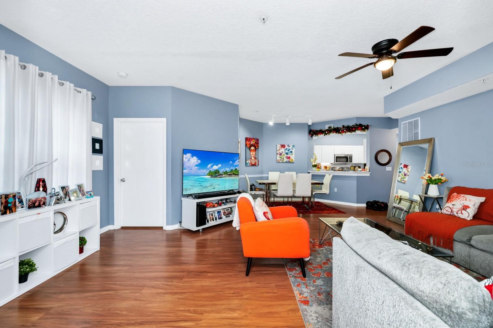 Image 26 of 30 For 5566 Metrowest Boulevard 101