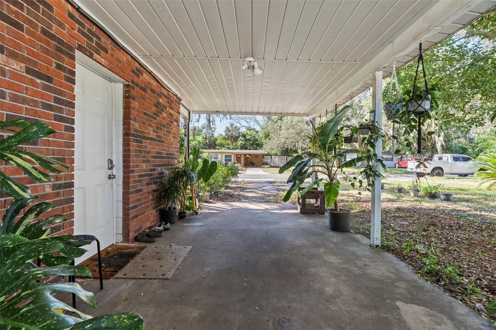 Image 6 of 28 For 481 Hibiscus Road