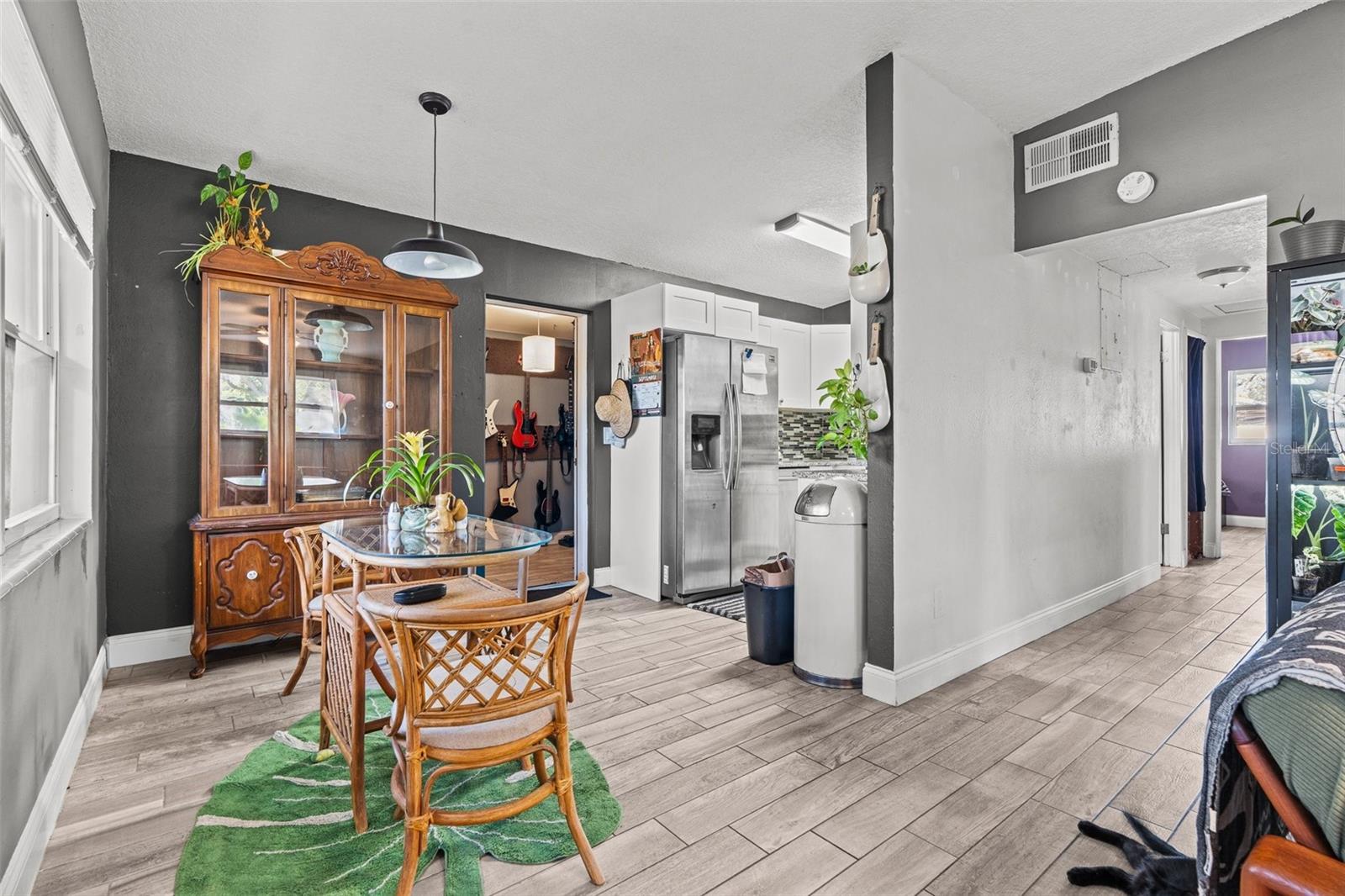 Image 8 of 28 For 481 Hibiscus Road