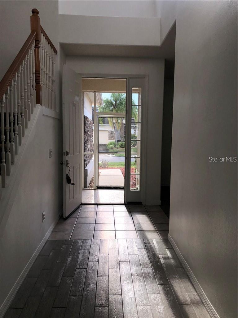 Image 12 of 57 For 1749 Golfview Drive