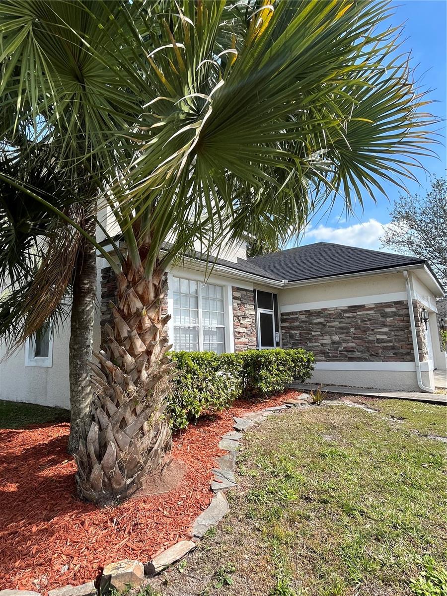 Image 8 of 57 For 1749 Golfview Drive
