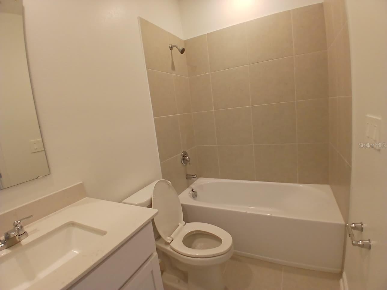 Image 23 of 25 For Chromatic Chromatic