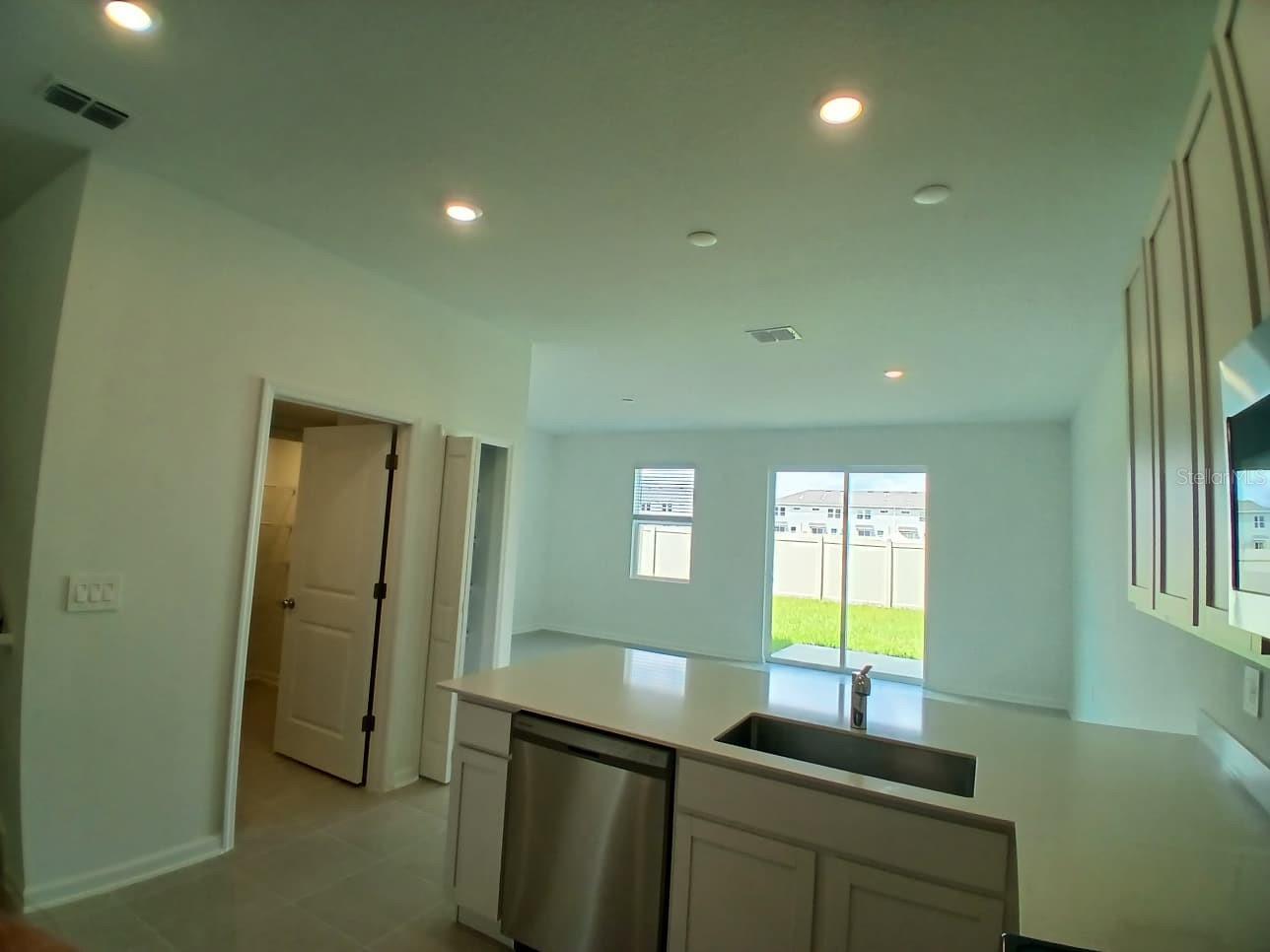 Image 6 of 25 For Chromatic Chromatic