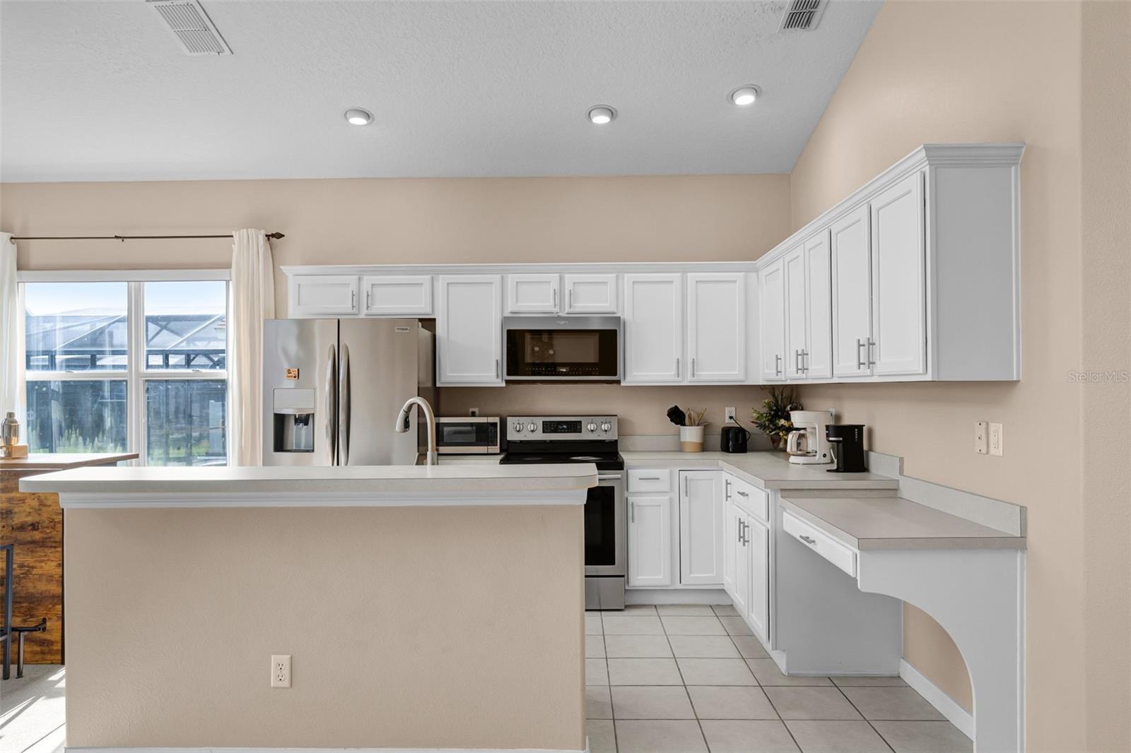 Image 10 of 28 For 616 Corvina Drive