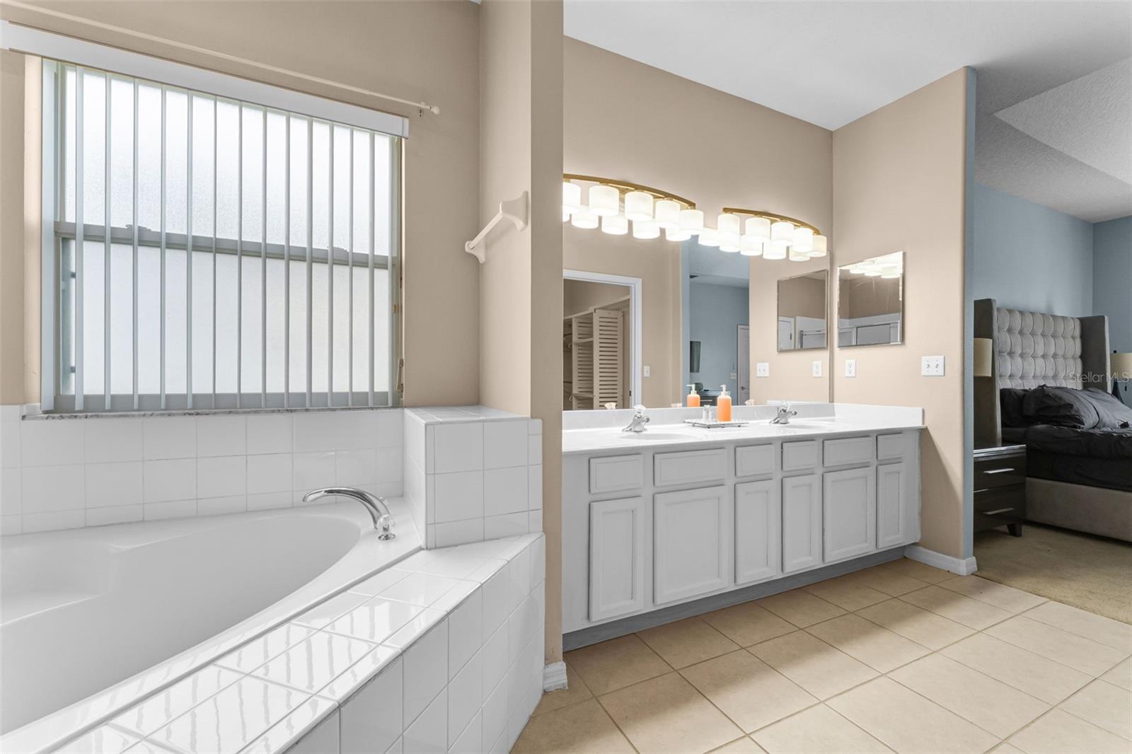 Image 19 of 28 For 616 Corvina Drive
