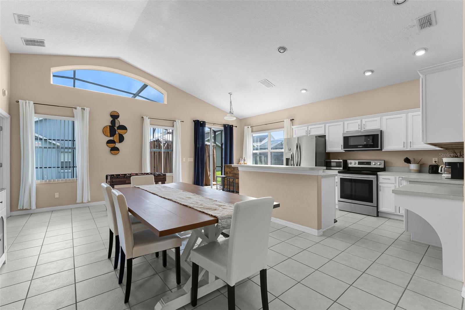 Image 4 of 28 For 616 Corvina Drive