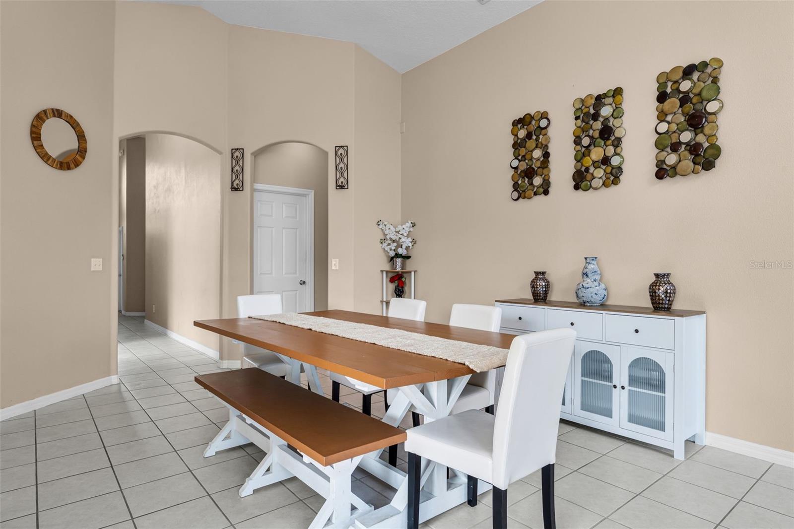 Image 7 of 28 For 616 Corvina Drive