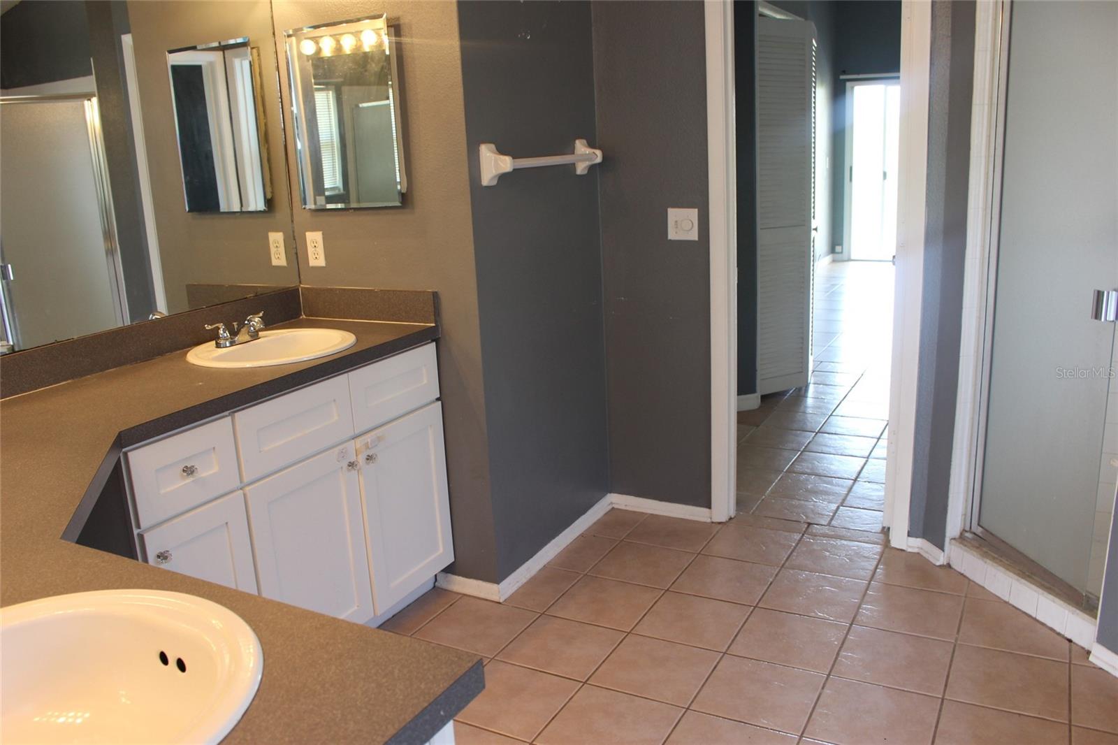 Image 10 of 13 For 6812 Sassanon Court