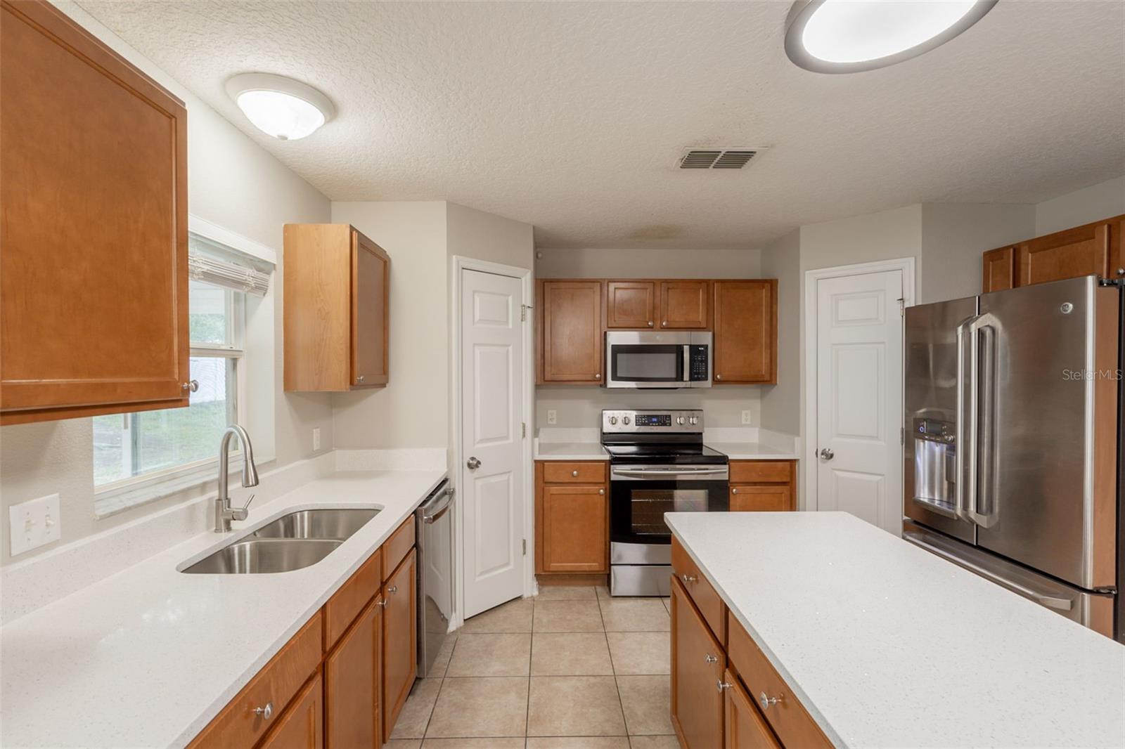 Image 12 of 39 For 2118 Aitkin Loop