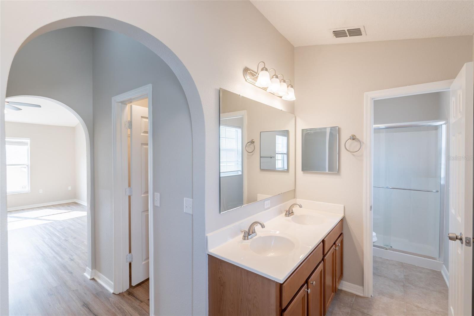 Image 31 of 39 For 2118 Aitkin Loop