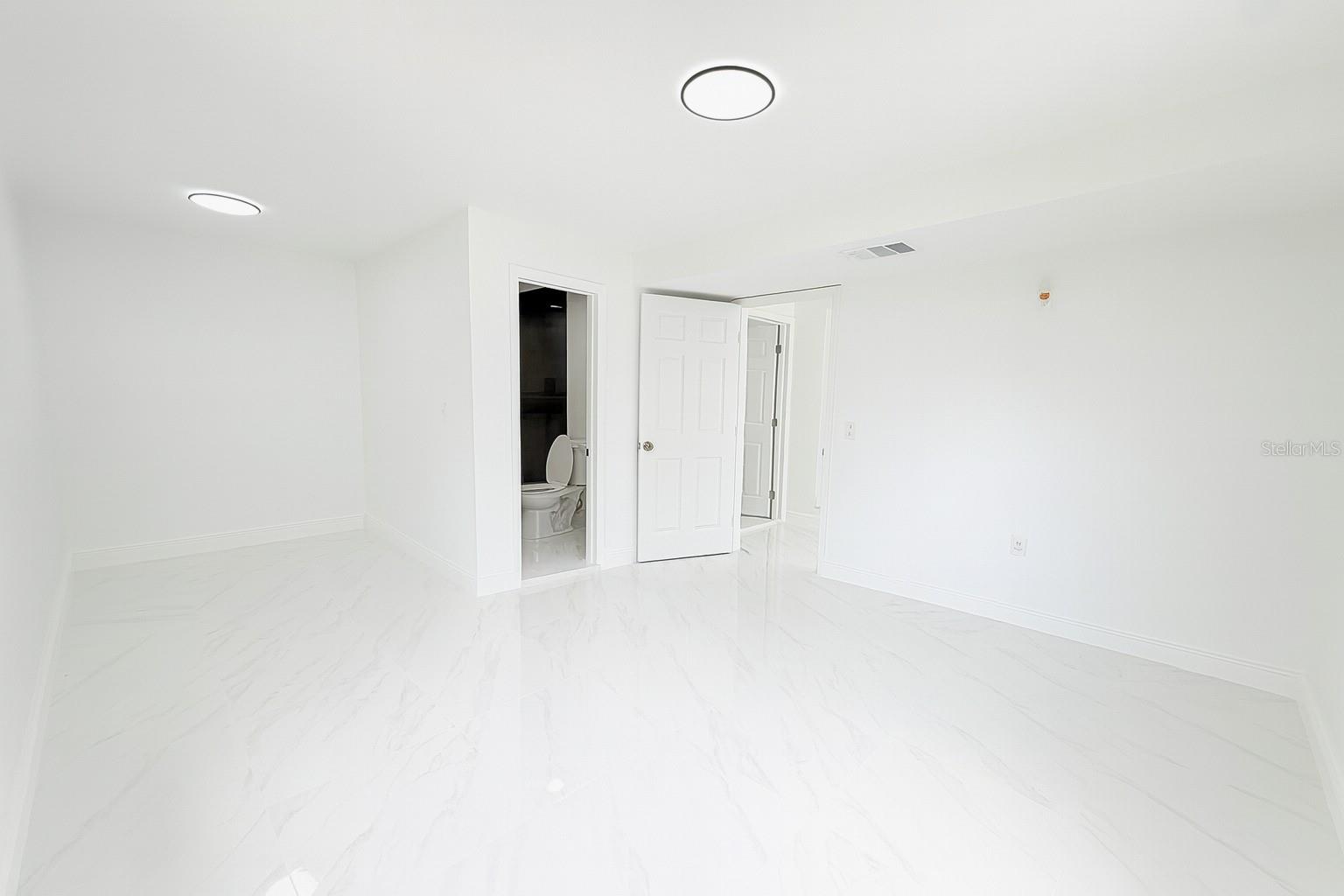Image 8 of 8 For 5621 Lunsford Drive