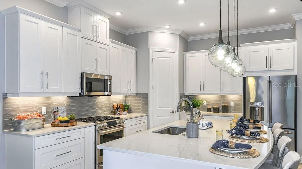 Listing photo id 11 for 869 Arbor Green Trail