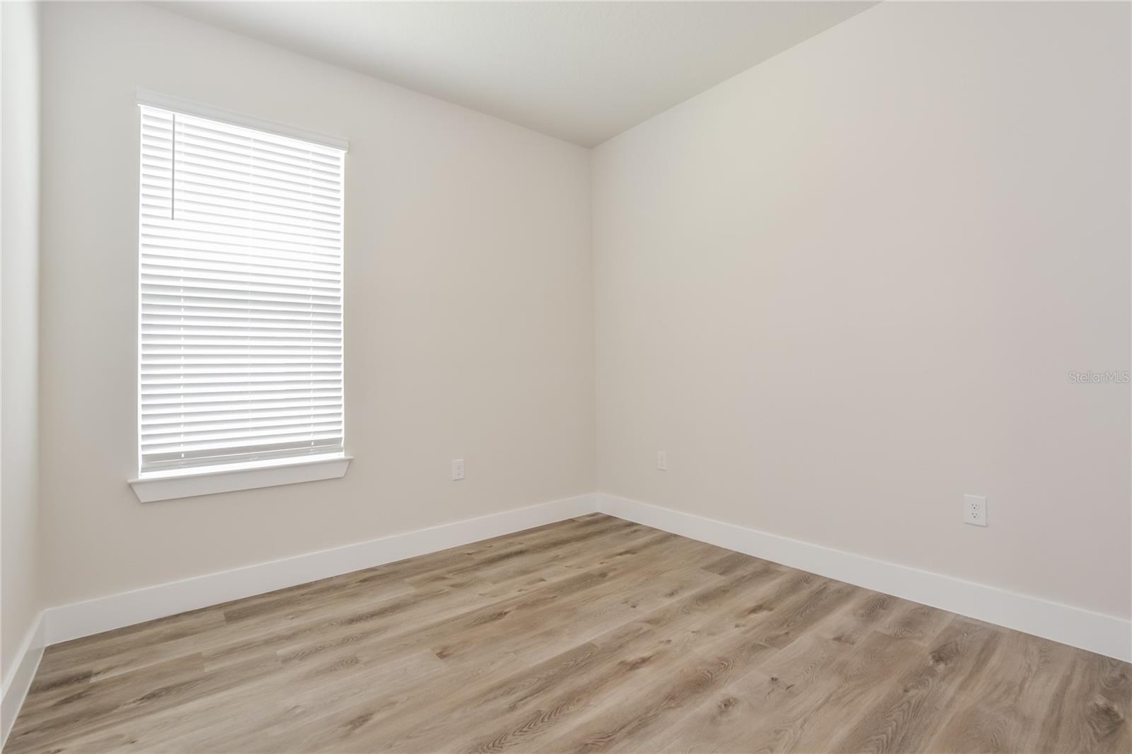 Image 11 of 16 For 360 Whiteheart Drive