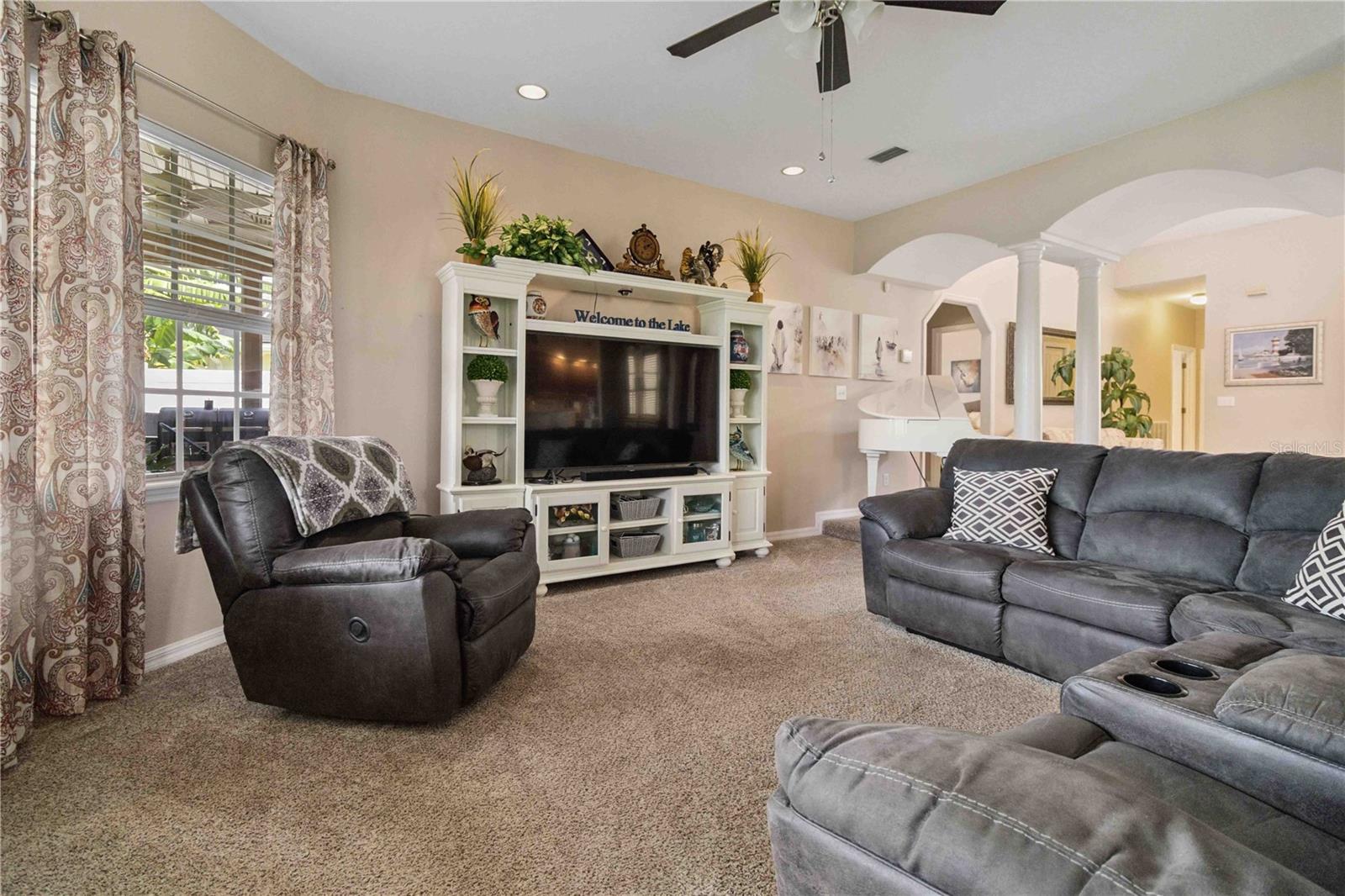 Image 11 of 69 For 685 Bella Vista Drive