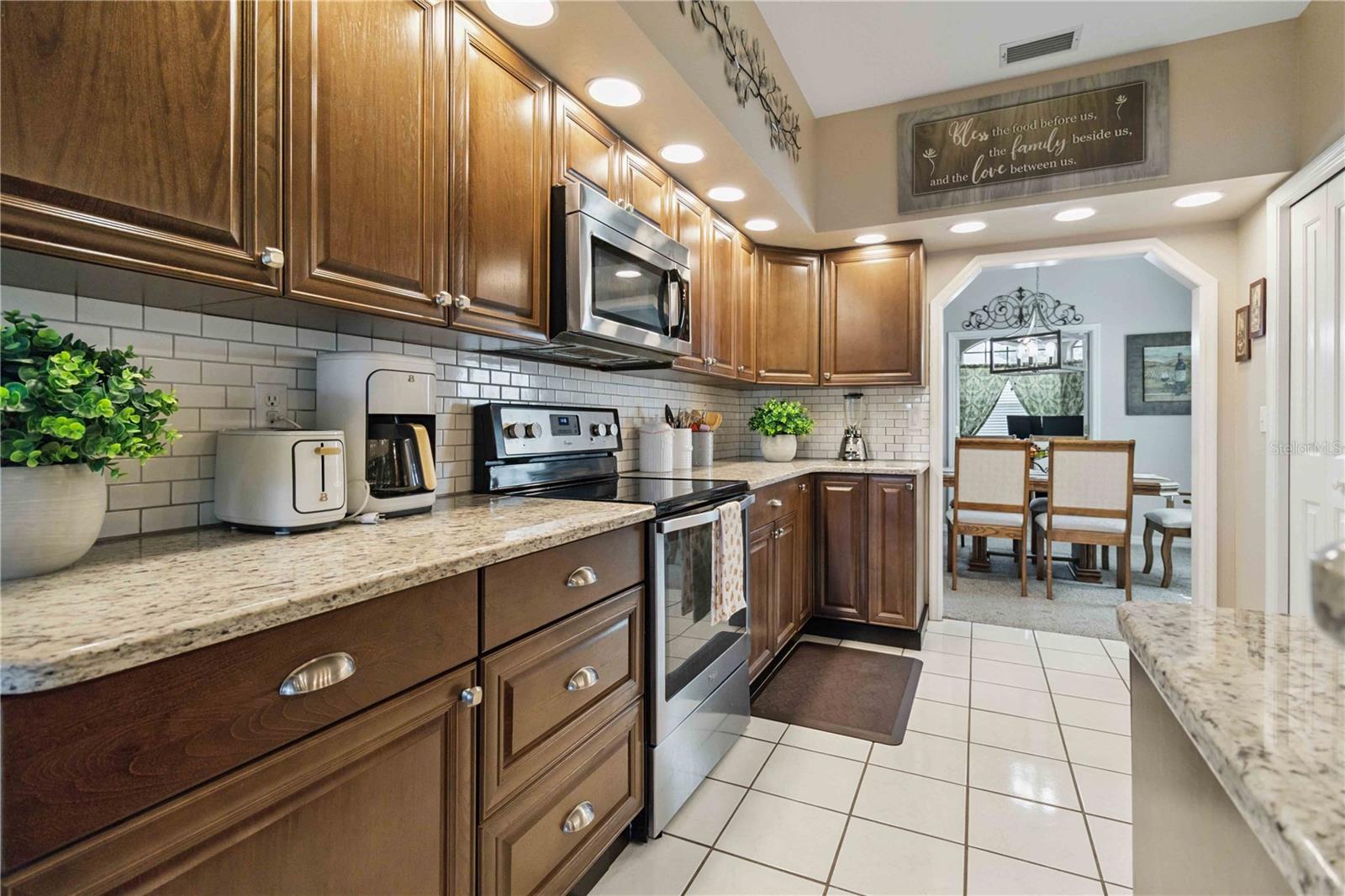 Image 18 of 69 For 685 Bella Vista Drive