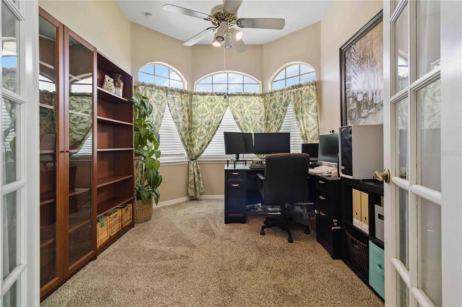 Image 27 of 69 For 685 Bella Vista Drive