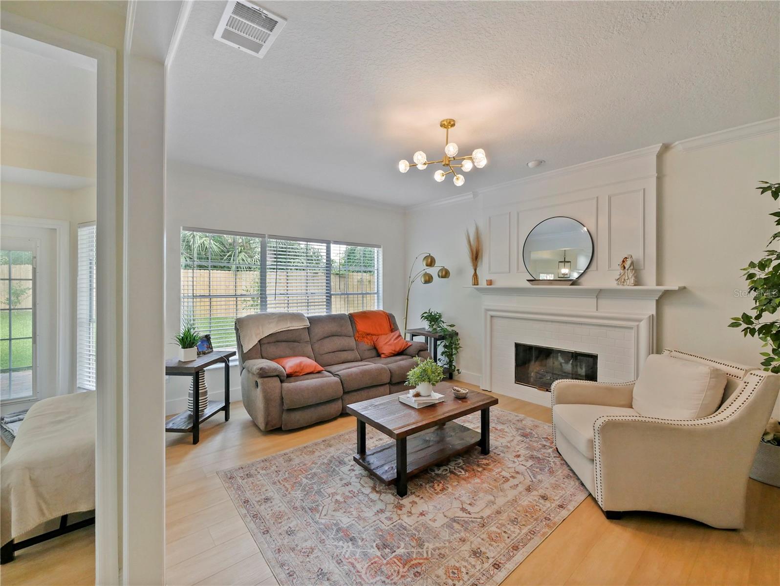 Image 11 of 32 For 592 Serenity Place